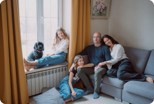 Семья в новом доме