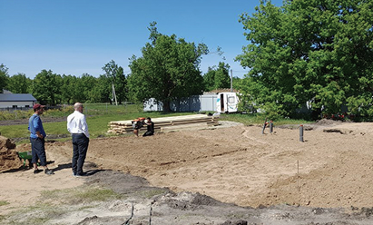 Завоз материалов и фундаментные работы