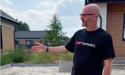 Коммуникации, окна и отделка